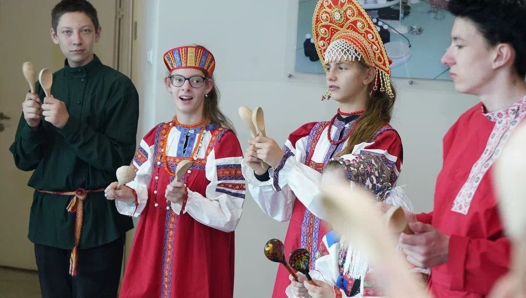 Рука об руку: история волонтёрства с особыми детками