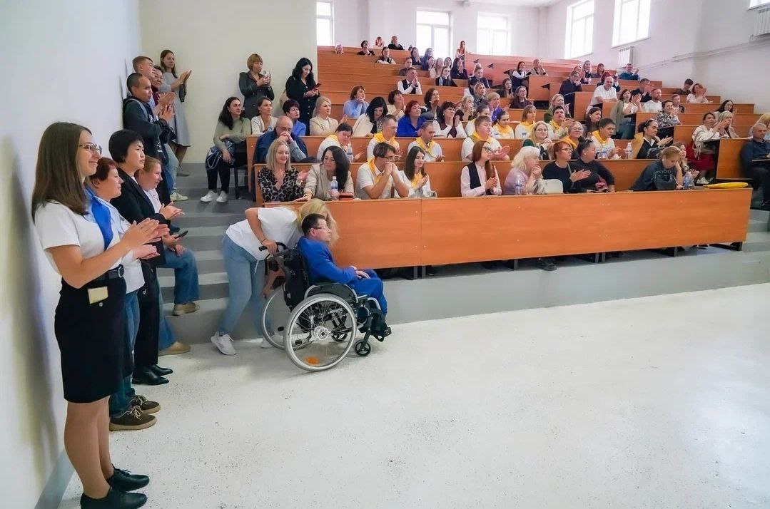 Рука об руку: история волонтёрства с особыми детками